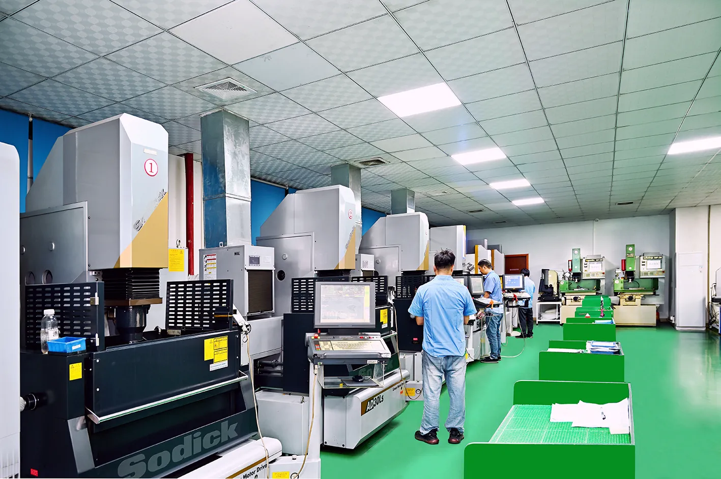 SPI finish grade polish target on mold cavity steel — Ra 0.025 to 3.2 um